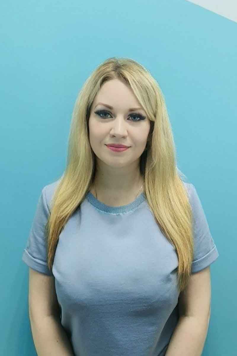 Попова Анна